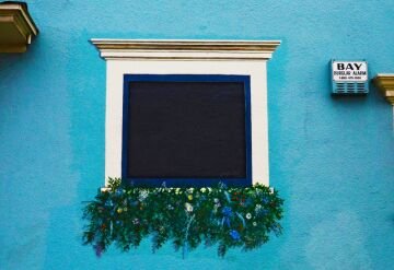 fakewindow.jpg